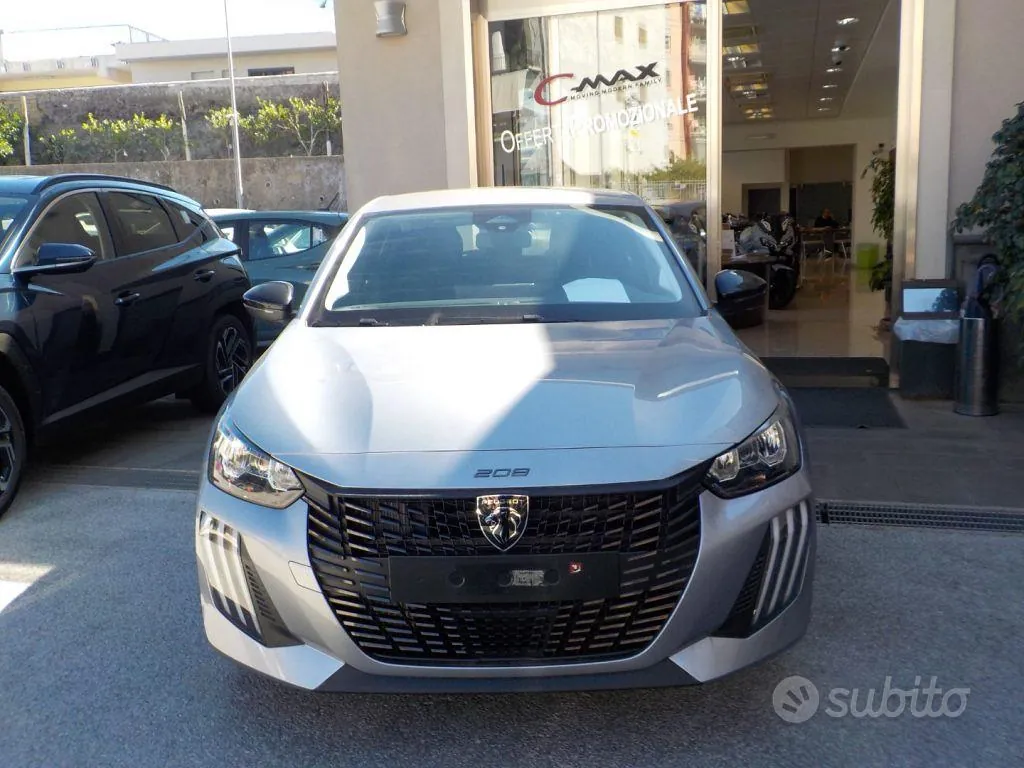 Peugeot 208 2023 photo 2