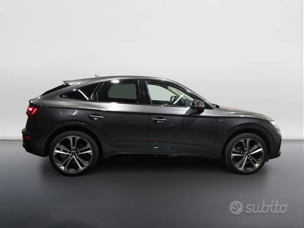 Audi Q5 2022 photo 3
