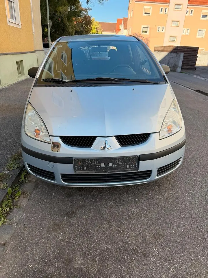 Mitsubishi Colt