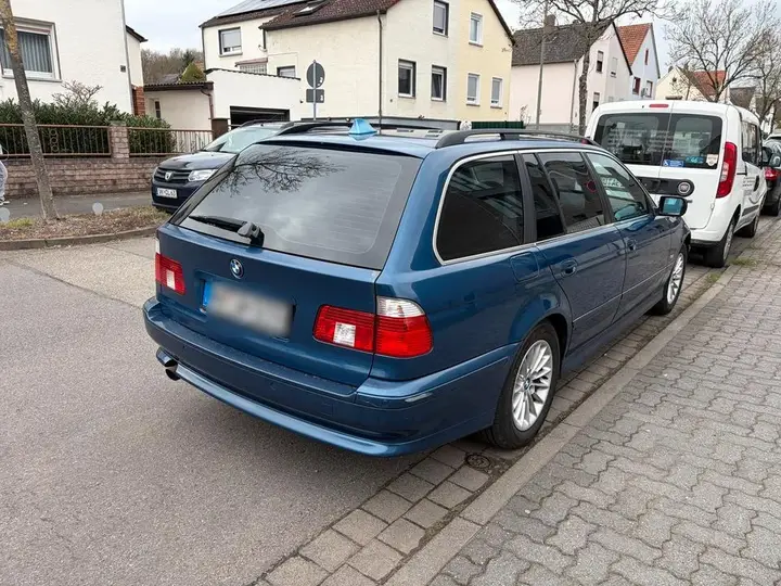 BMW 530I