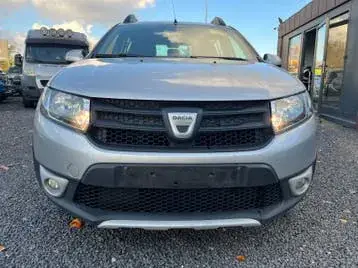 Dacia Sandero 2013 photo 2