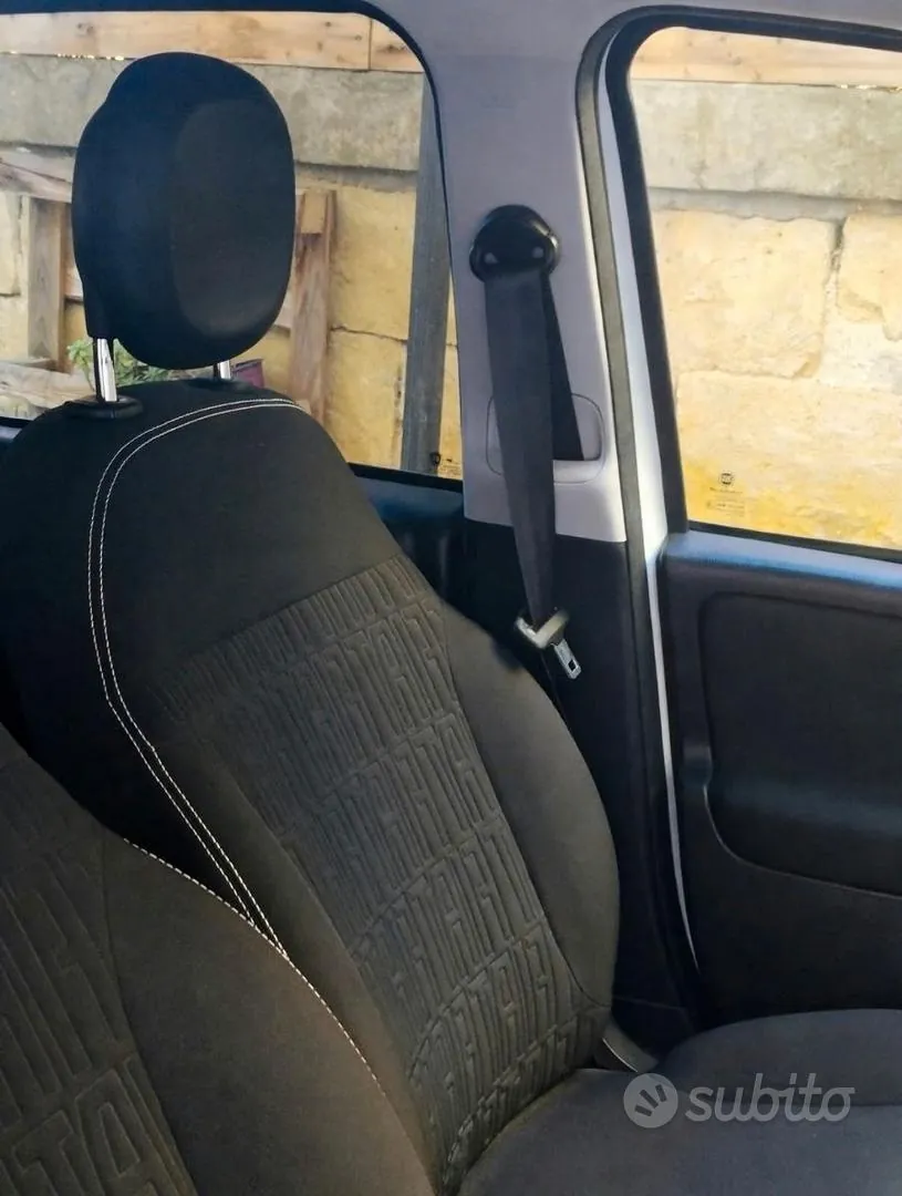 Fiat Panda Cross 2024 photo 3