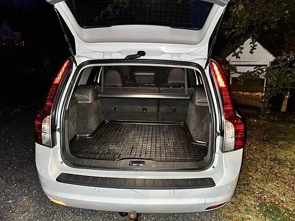 Volvo V50 2012 photo 3