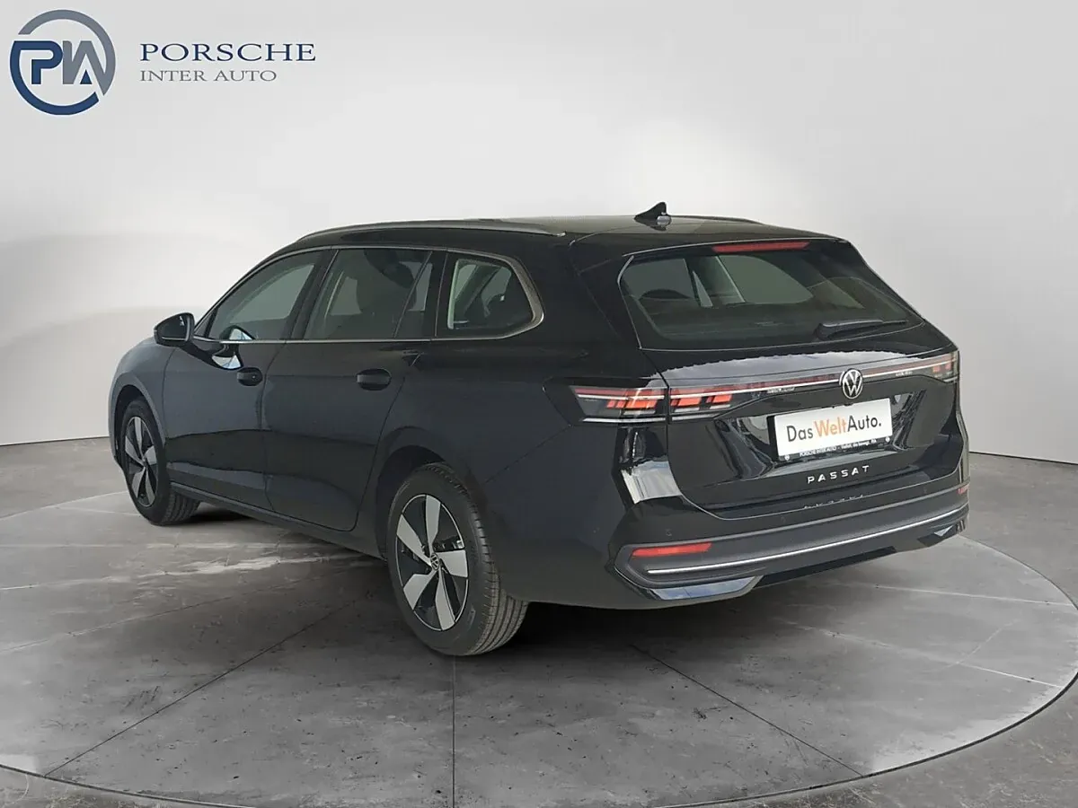 Volkswagen Passat 2025 photo 3
