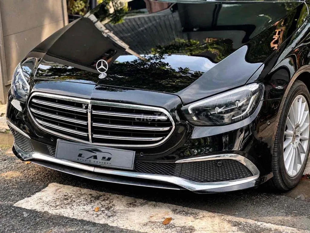 Mercedes-Benz E-Class 2022 photo 4