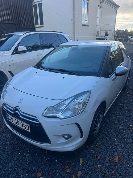 Citroen Ds3 2011 photo 2