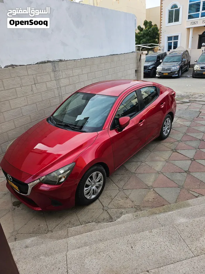 Mazda 2 2016 photo 3