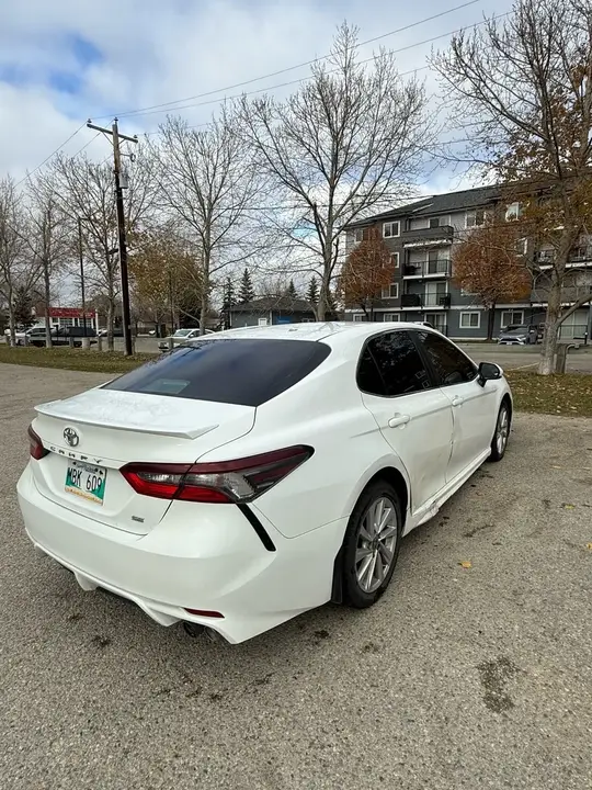 Toyota Camry 2021 photo 3
