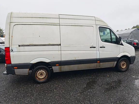 Volkswagen Crafter 2013 photo 2