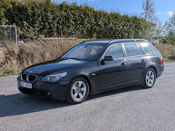 BMW 525I