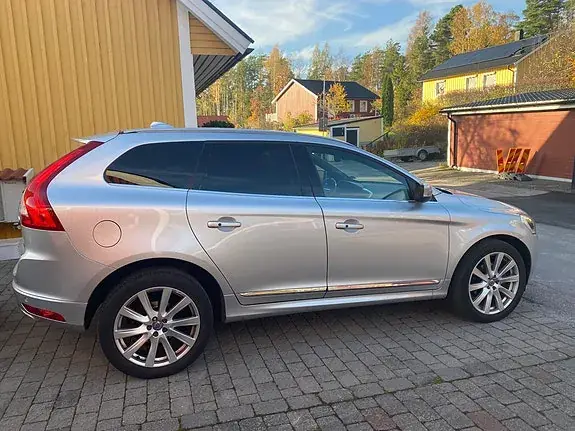 Volvo Xc60 2017 photo 3
