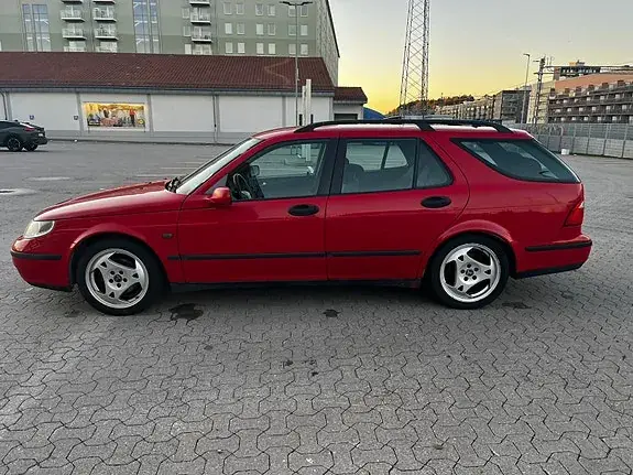 Saab 9-5 2004 photo 2