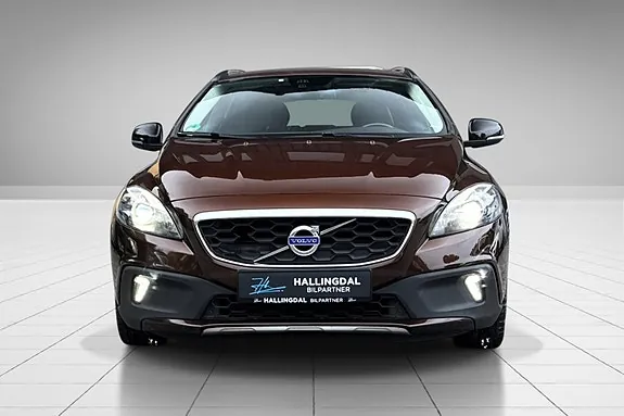 Volvo V40 Cross Country 2016 photo 2