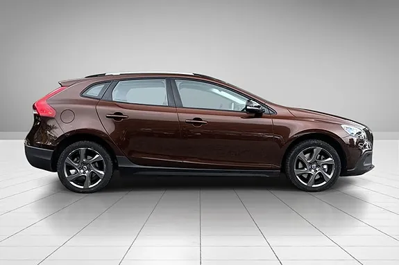 Volvo V40 Cross Country 2016 photo 4