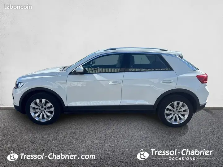 Volkswagen T-Roc 2018 photo 2