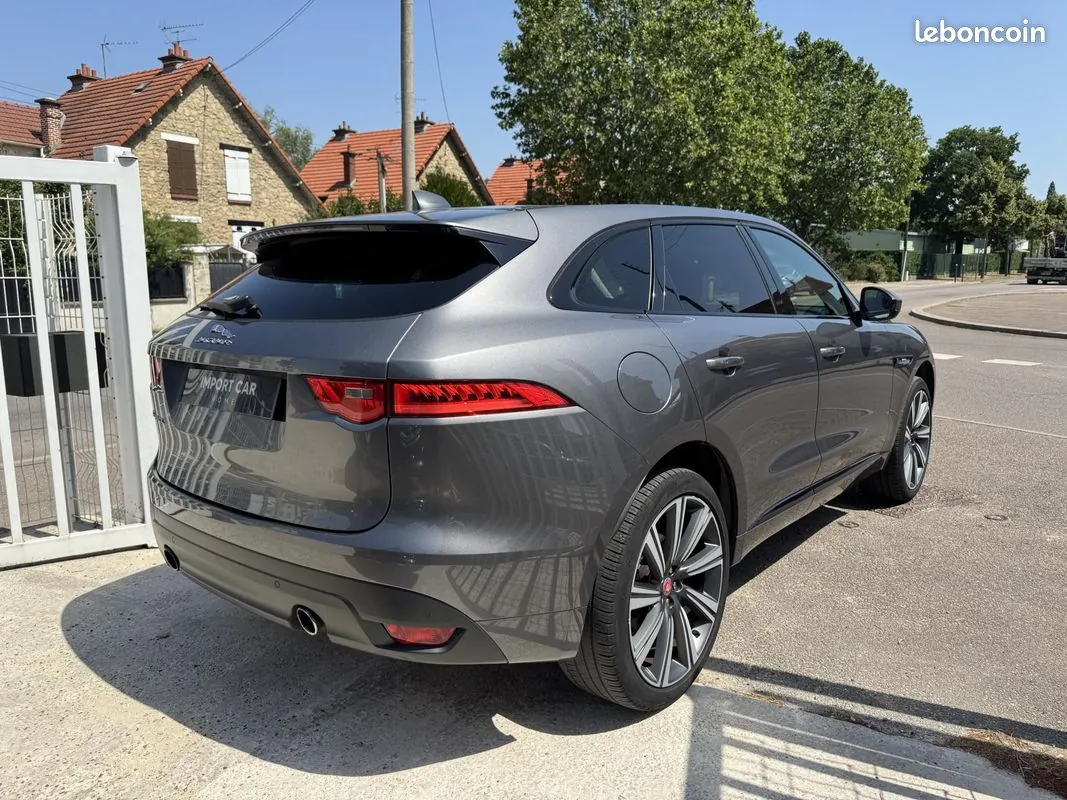Jaguar F-Pace 2016 photo 5