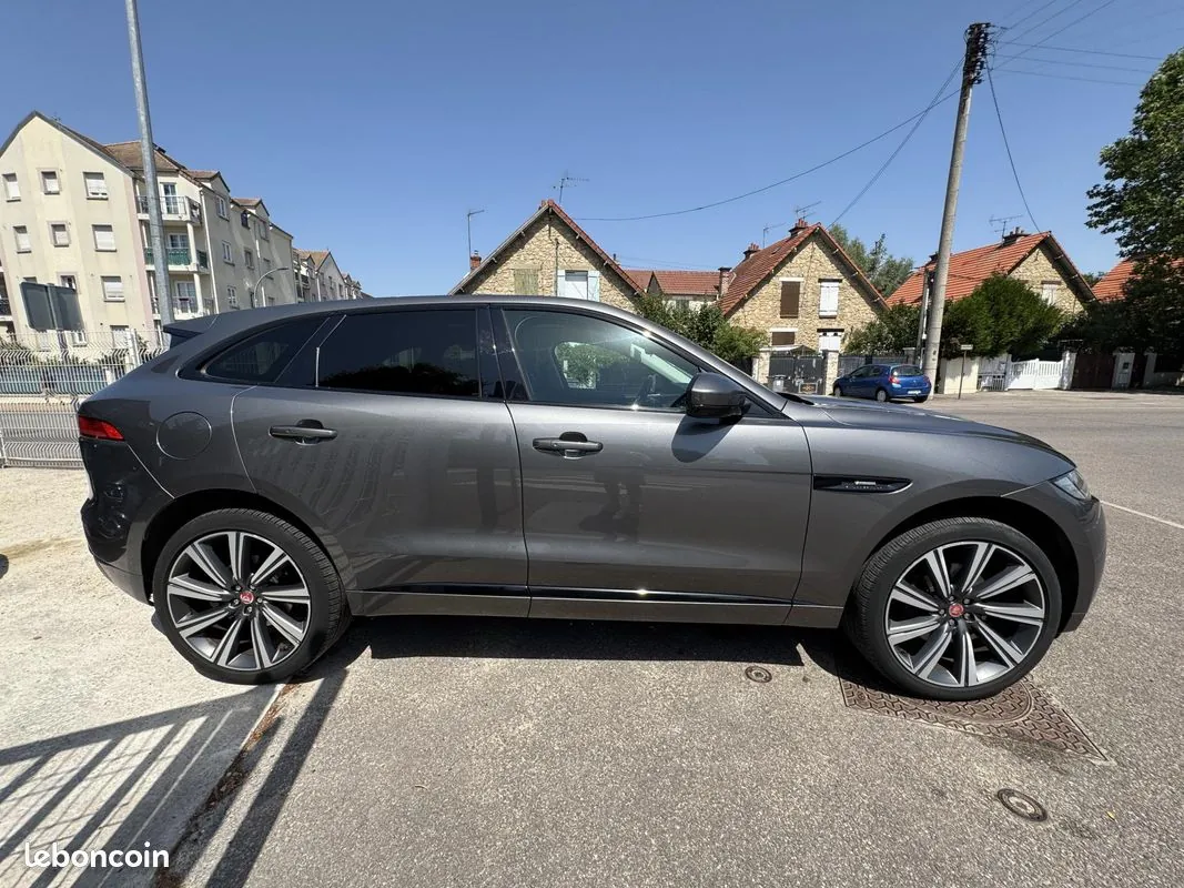 Jaguar F-Pace 2016 photo 4