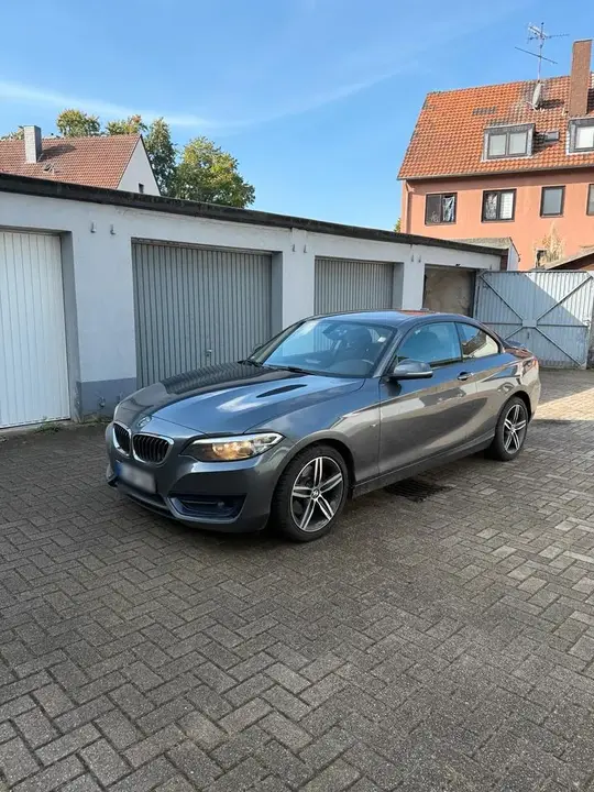 BMW 220I