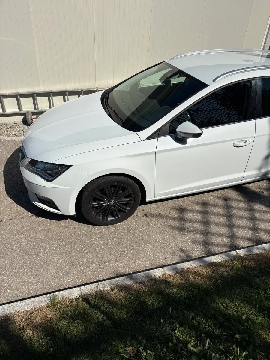 Seat Leon 2019 photo 3