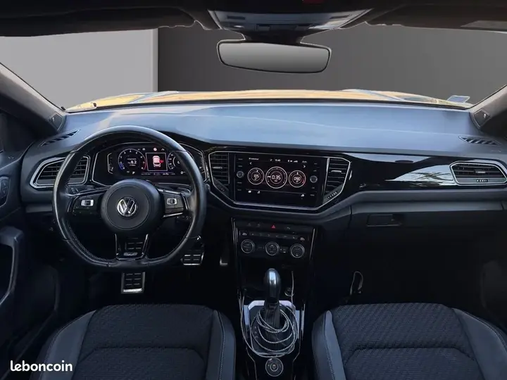 Volkswagen T-Roc 2020 photo 2