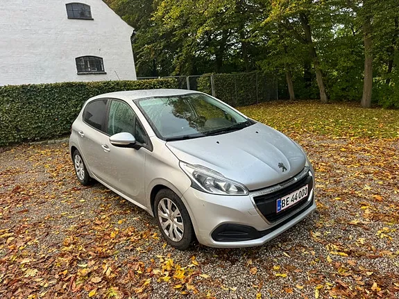 Peugeot 208 2016 photo 4