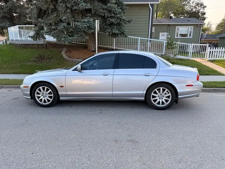 Jaguar S-Type