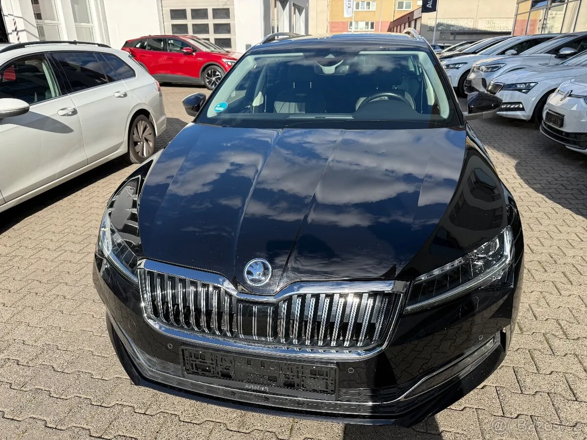 Skoda Superb 2023 photo 2