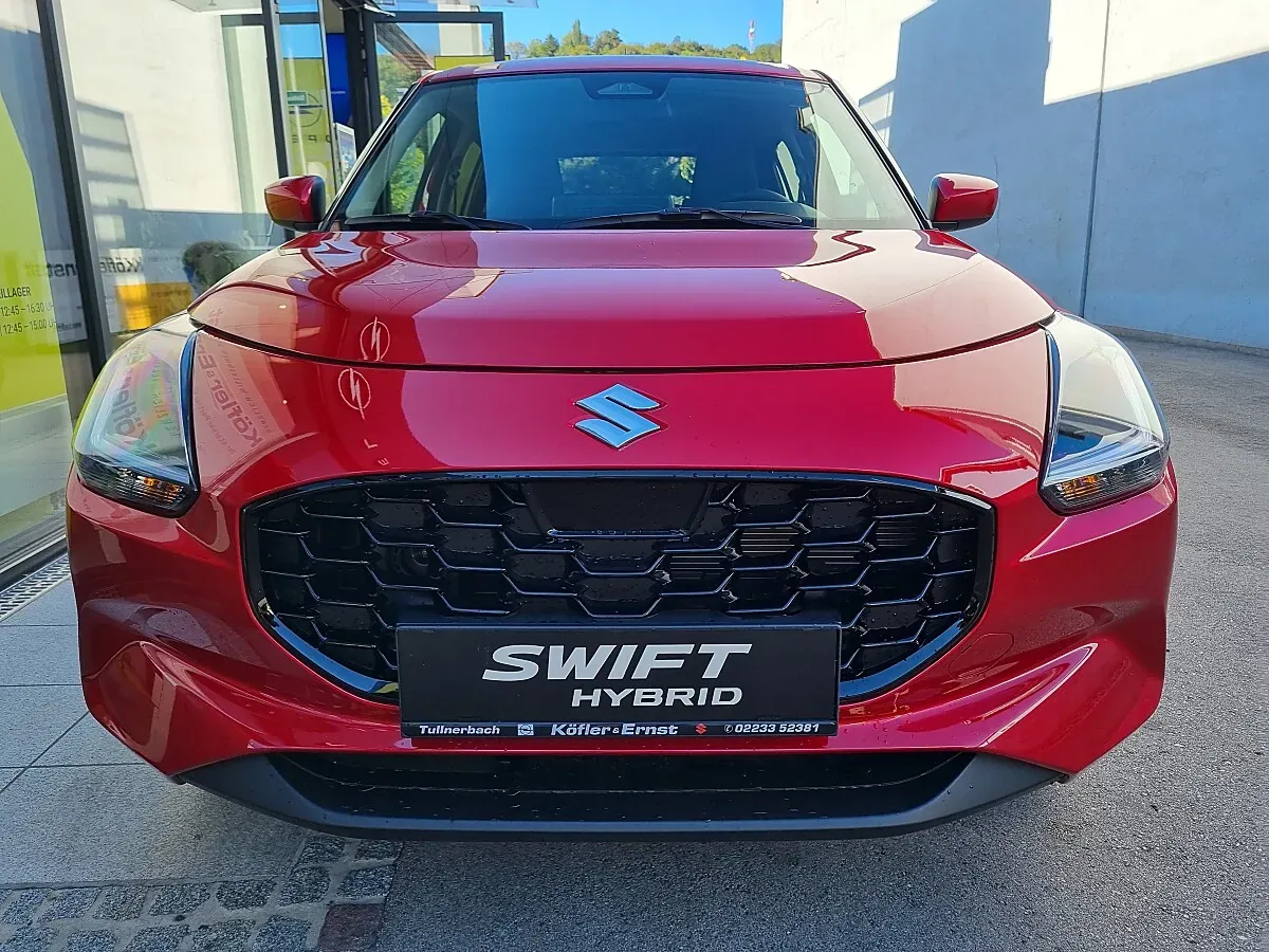 Suzuki Swift photo 2