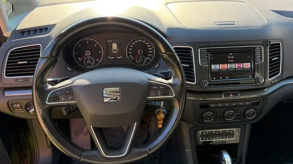 Seat Alhambra 2017 photo 3