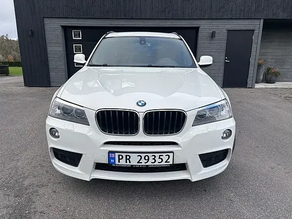 BMW X3 2011 photo 2