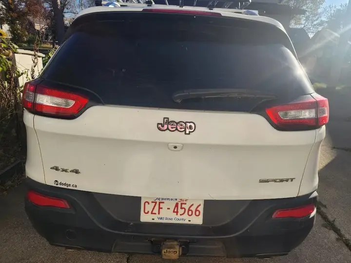 Jeep Grand Cherokee 2014 photo 3