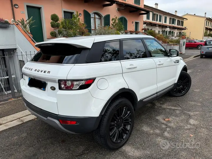 Land Rover Range Rover Evoque 2014 photo 4
