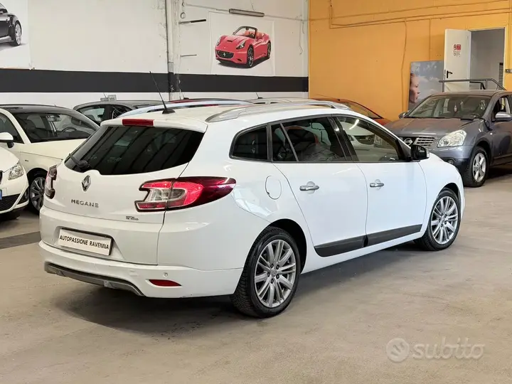 Renault Megane 2012 photo 3
