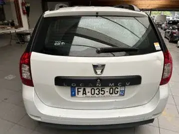 Dacia Logan photo 2