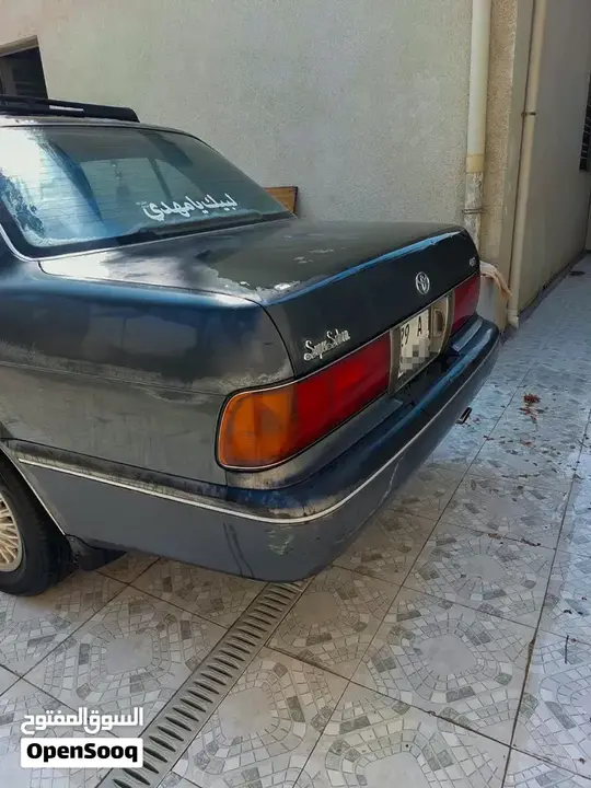 Toyota Crown 1992 photo 3