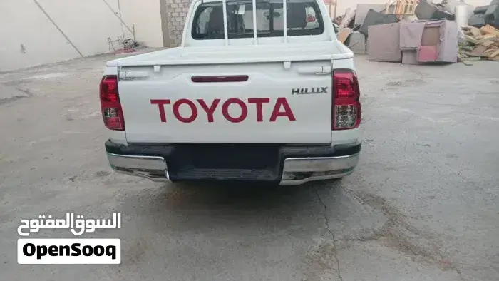 Toyota Hilux 2025 photo 2