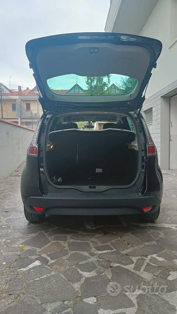 Renault Scenic 2015 photo 3