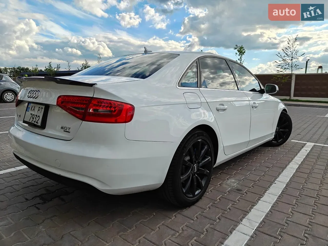 Audi A4 2013 photo 3