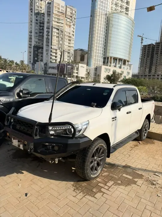 Toyota Hilux