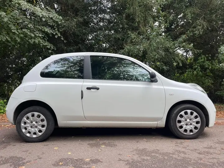 Nissan Micra 2009 photo 5