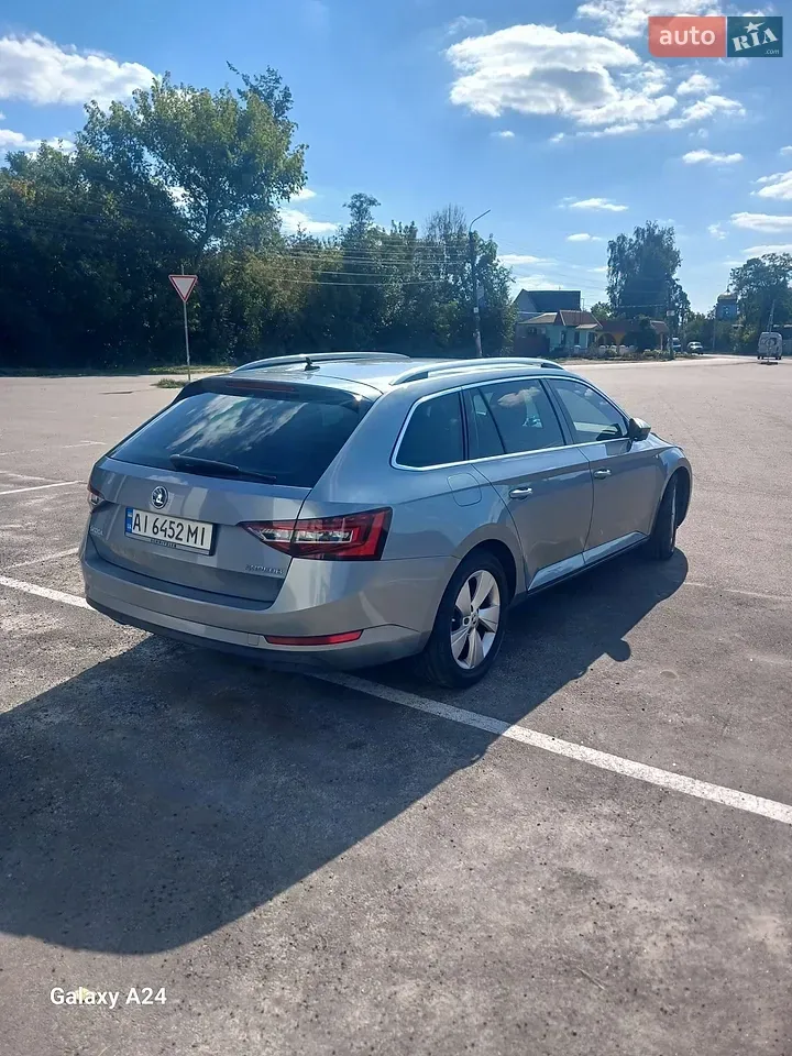 Skoda Superb 2016 photo 5