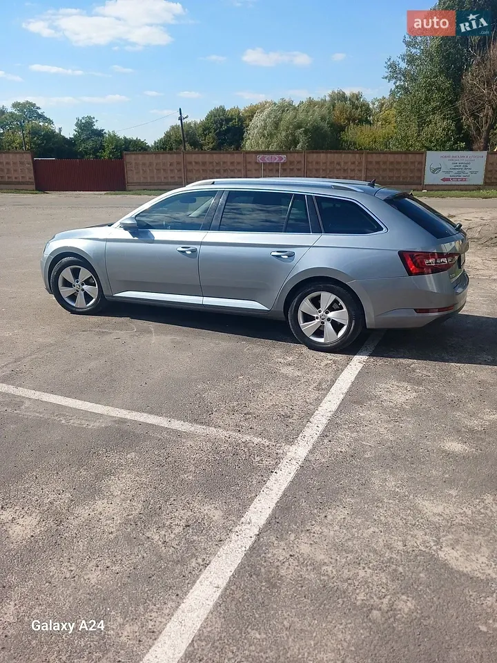 Skoda Superb 2016 photo 3