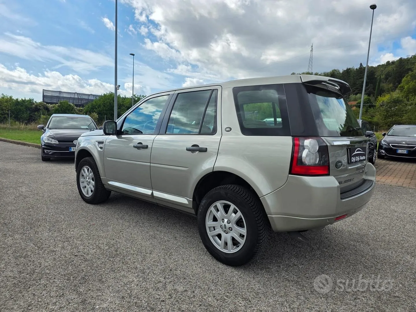 Land Rover Freelander 2012 photo 4
