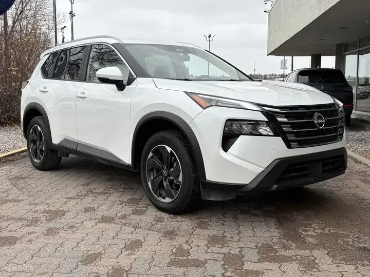Nissan Rogue 2025 photo 2