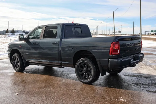 Ram 3500 Laramie Crew Cab 2026 photo 2