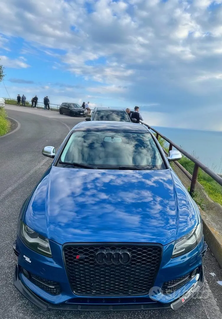 Audi A4 2010 photo 5