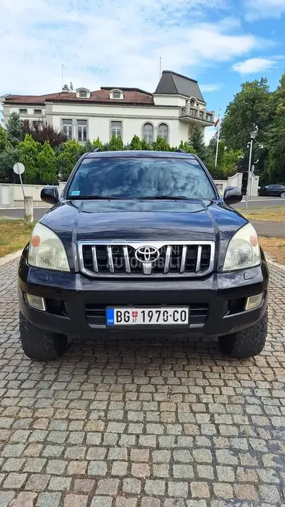 Toyota Land Cruiser 2004 photo 2