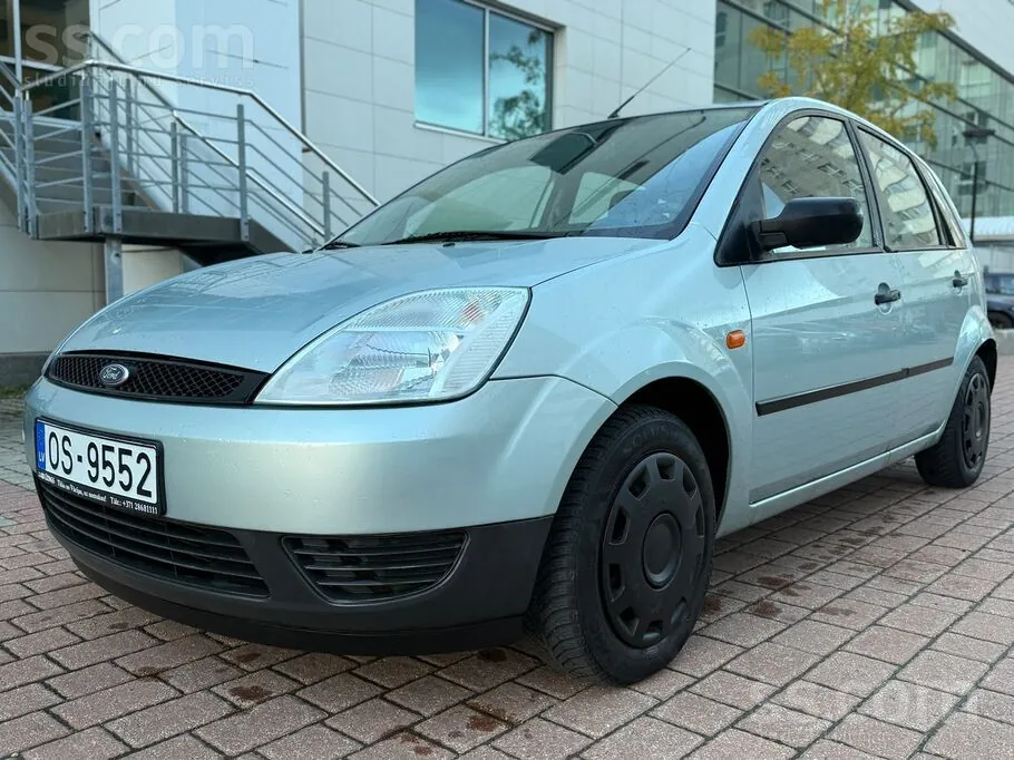 Ford Fiesta 2003 photo 2