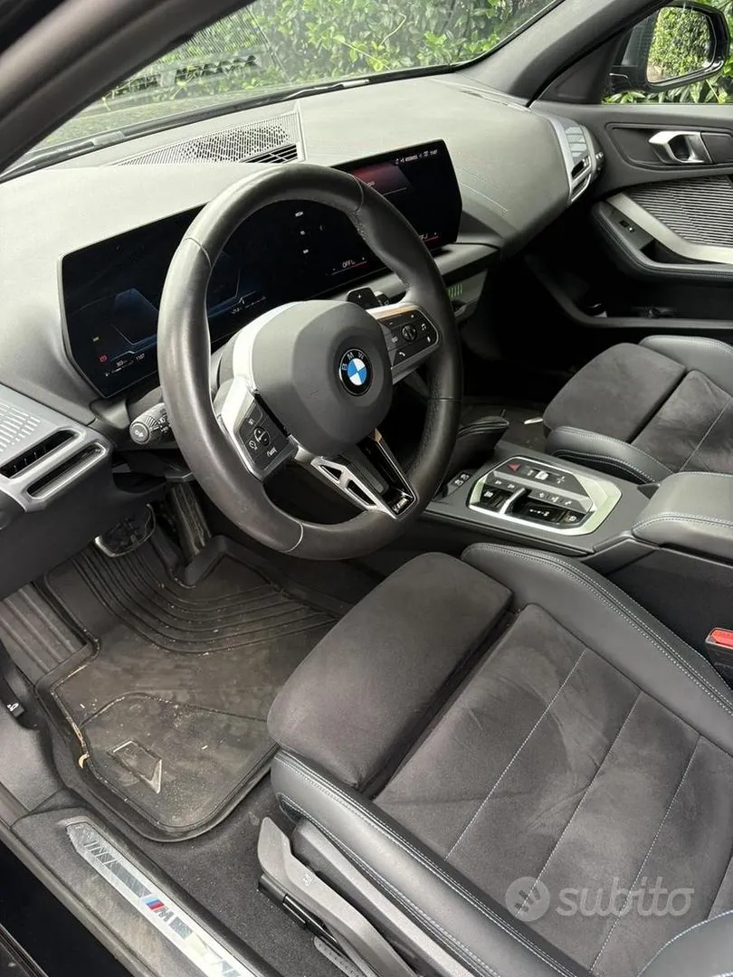 BMW 1 Series 2024 photo 2