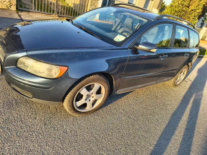 Volvo V50